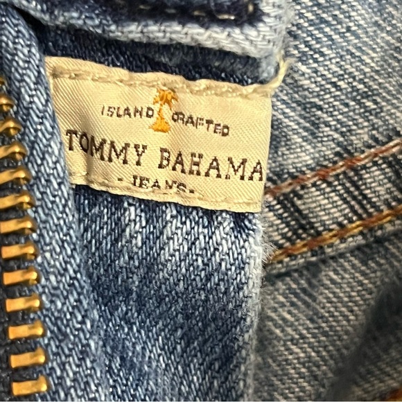 Men’s  Tommy Bahama Classic Fit Light Wash Relaxed Jeans Size 40 X 30 - Picture 6 of 14